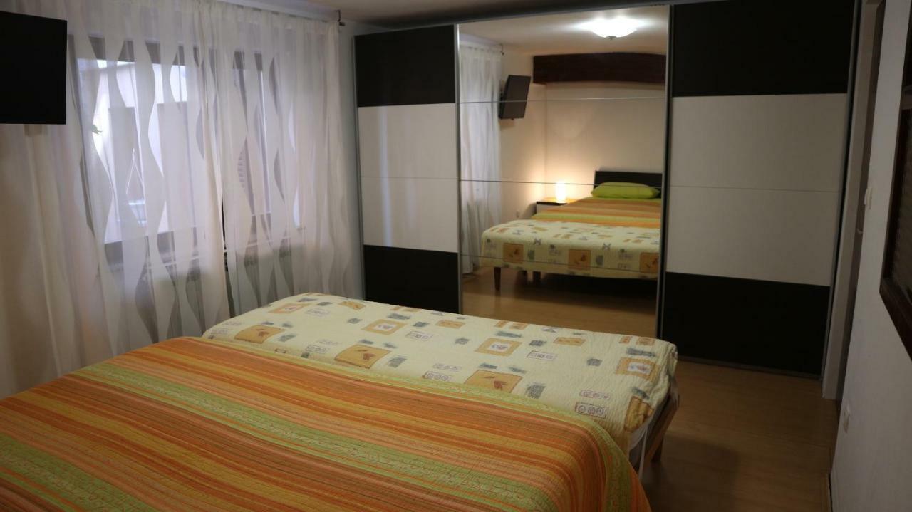 Apartments Komel Abbazia Esterno foto